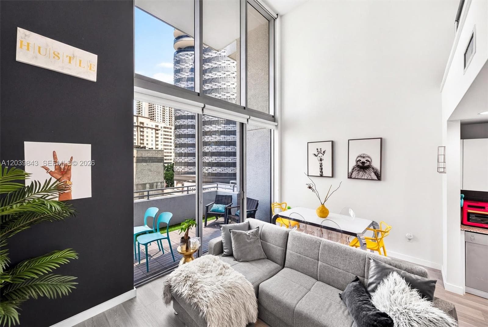1050 Brickell Ave # 420, Miami, FL 33131 — zdjęcie 5