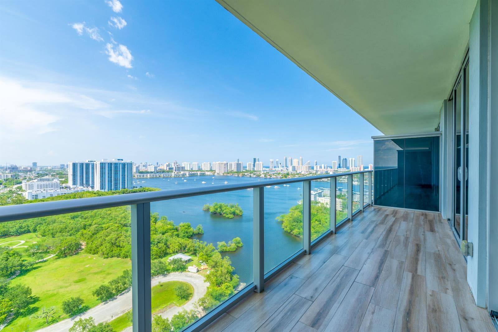 16385 Biscayne Boulevard # 2502, North Miami Beach, FL 33160 — zdjęcie 2