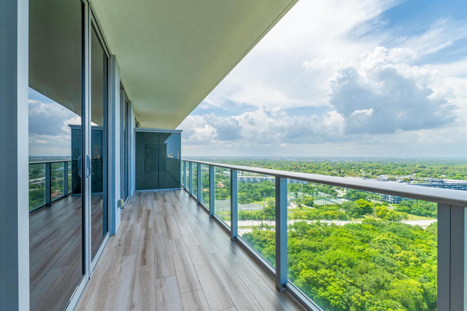 16385 Biscayne Boulevard # 2502, North Miami Beach, FL 33160 — zdjęcie 4