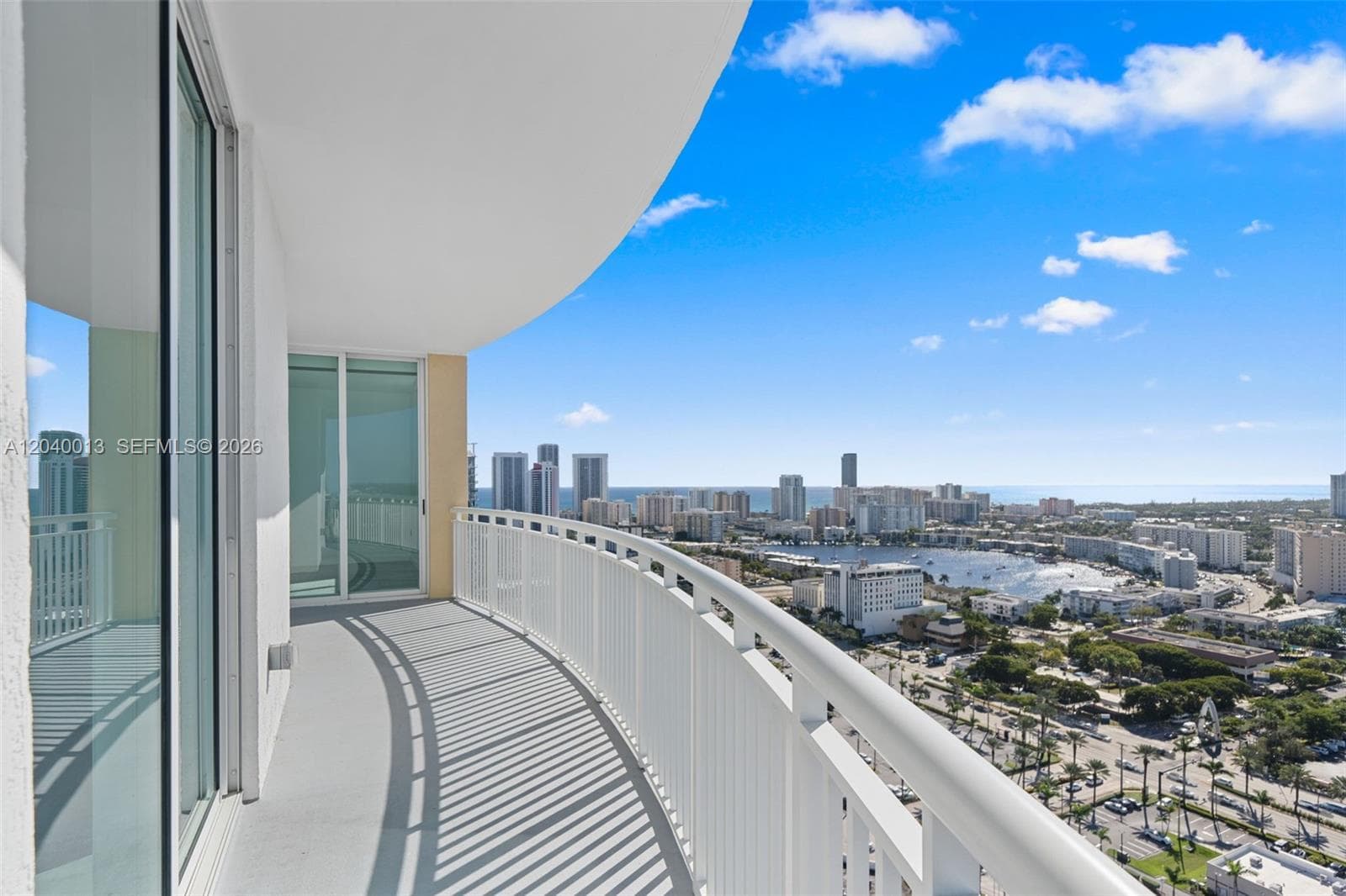 1745 E Hallandale Beach Blvd # PH05W, Hallandale Beach, FL 33009 — zdjęcie 3