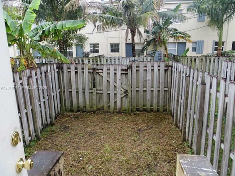 436 NW 84th Ter # 436, Miami, FL 33150 — zdjęcie 3