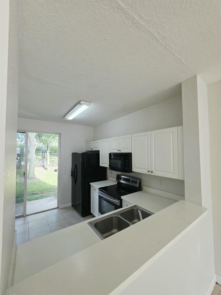 4154 Napoli Lake Drive, Riviera Beach, FL 33410 — zdjęcie 5