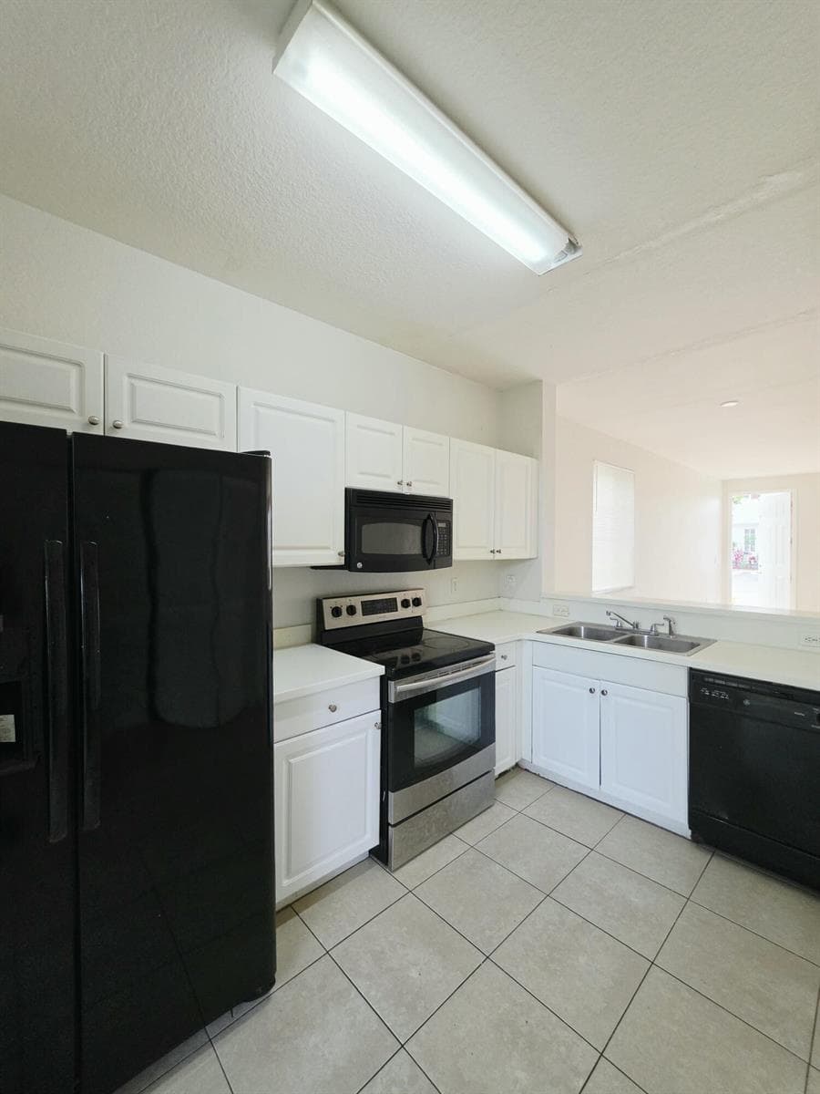 4154 Napoli Lake Drive, Riviera Beach, FL 33410 — zdjęcie 4