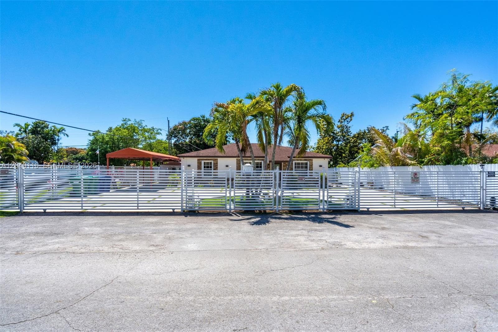 302 NW 100th St, Miami, FL 33150 — zdjęcie 4