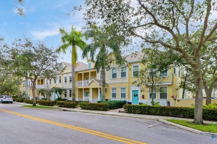 118 Seagrape Dr # 105, Jupiter, FL 33458