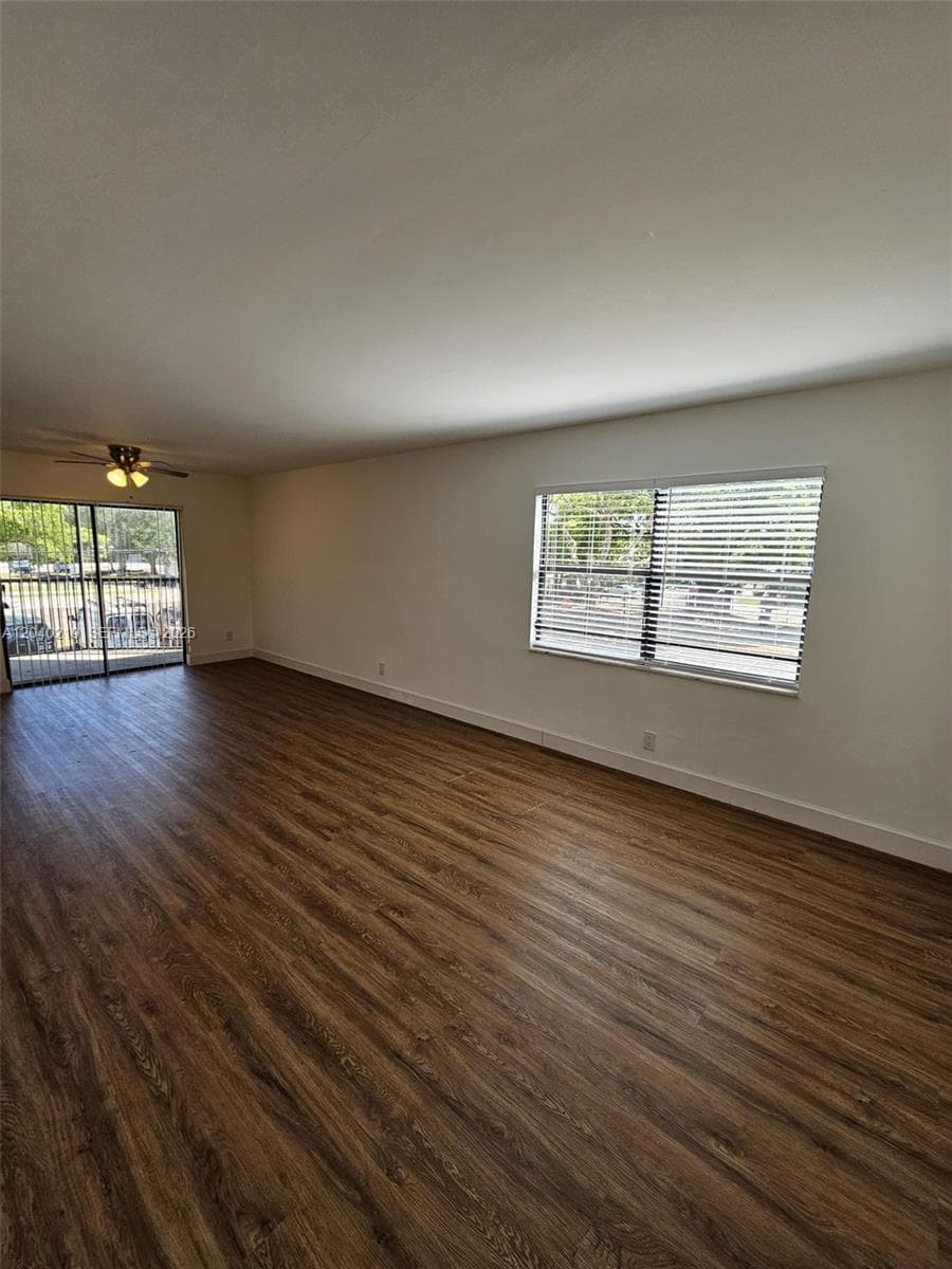 3252 Foxcroft Rd # 216, Miramar, FL 33025 — zdjęcie 2