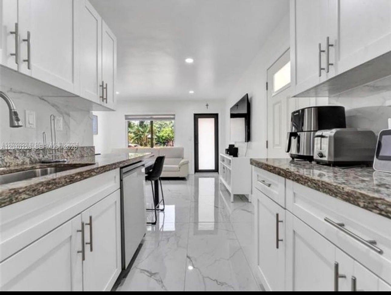 2730 NE 16th ave, Pompano Beach, FL 33064