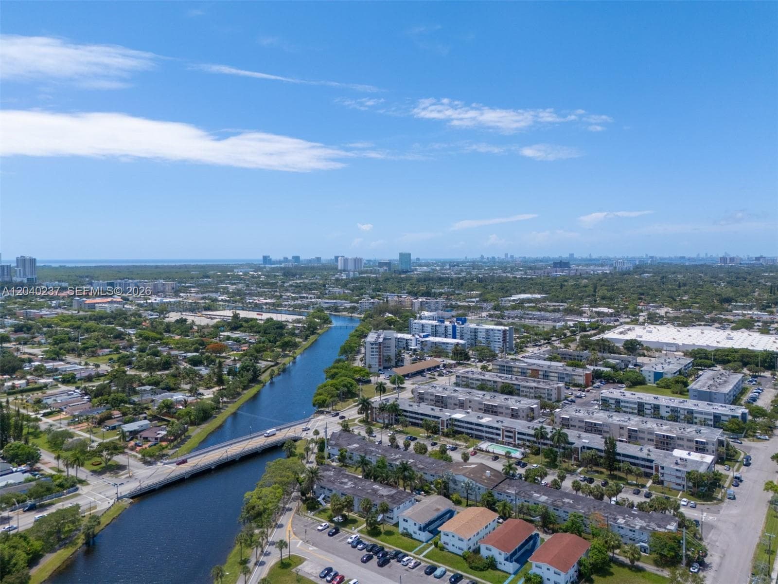 1450 NE 170th St # 115, North Miami Beach, FL 33162 — zdjęcie 2