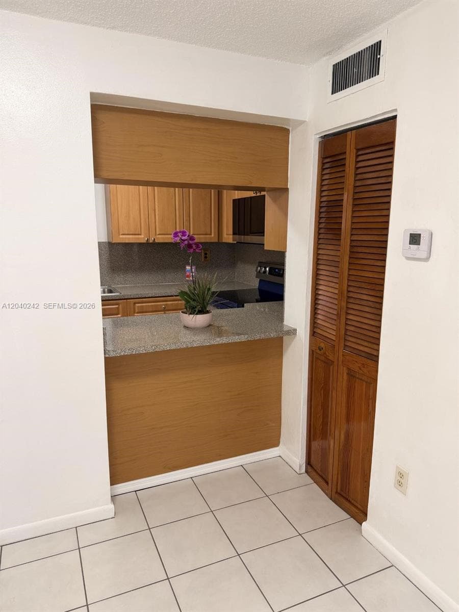 1910 W 56th St # 3312, Hialeah, FL 33012 — zdjęcie 5
