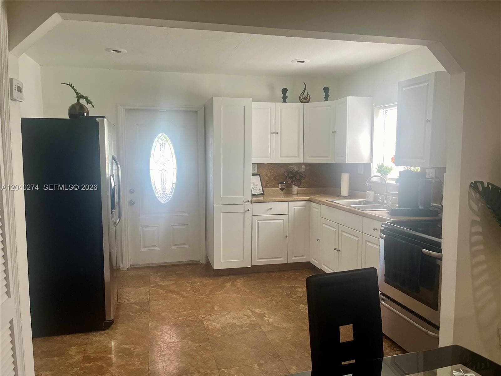 521 NW 32nd Pl, Miami, FL 33125 — zdjęcie 5