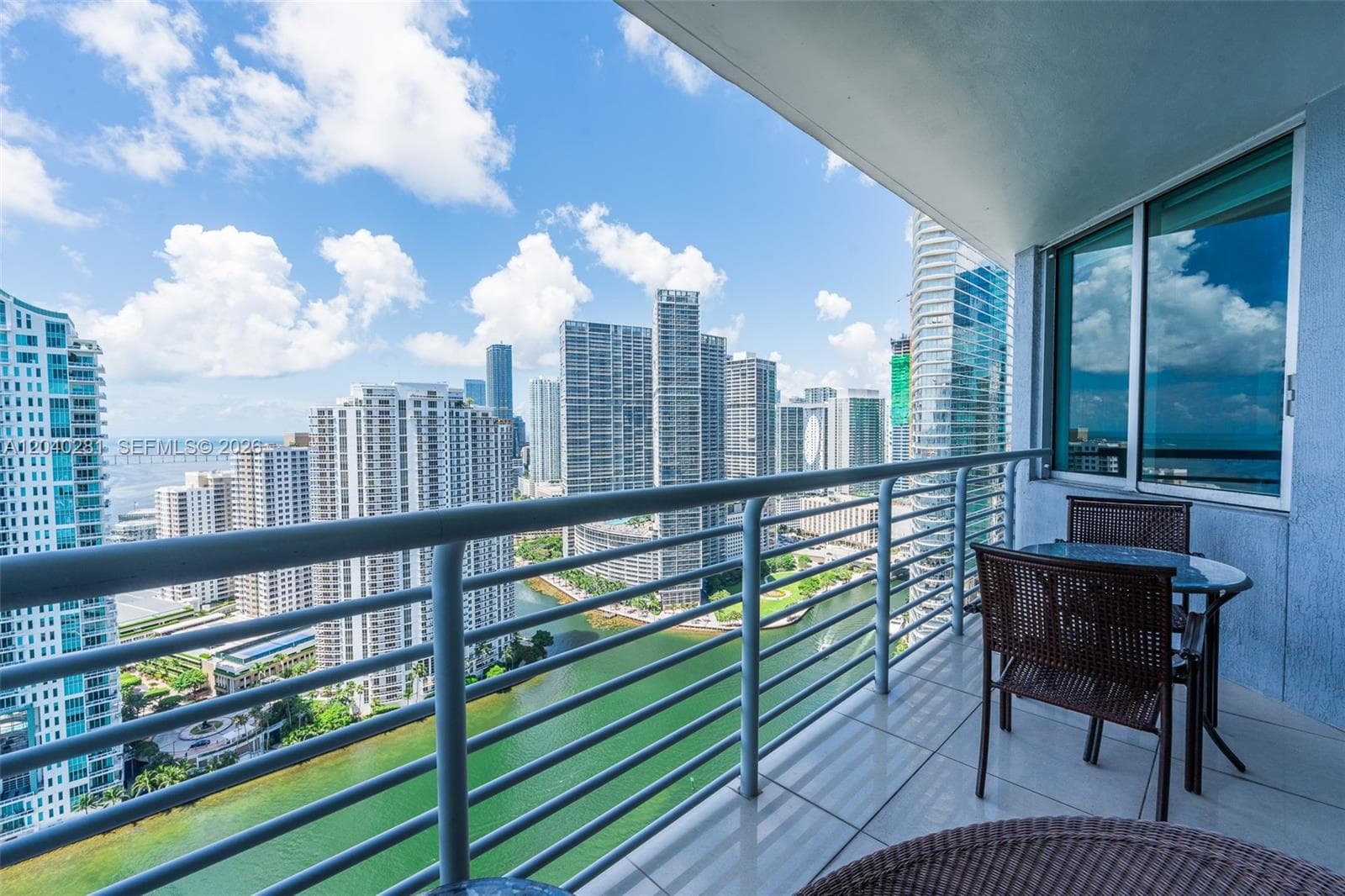 325 S Biscayne Blvd # 3821, Miami, FL 33131 — zdjęcie 3