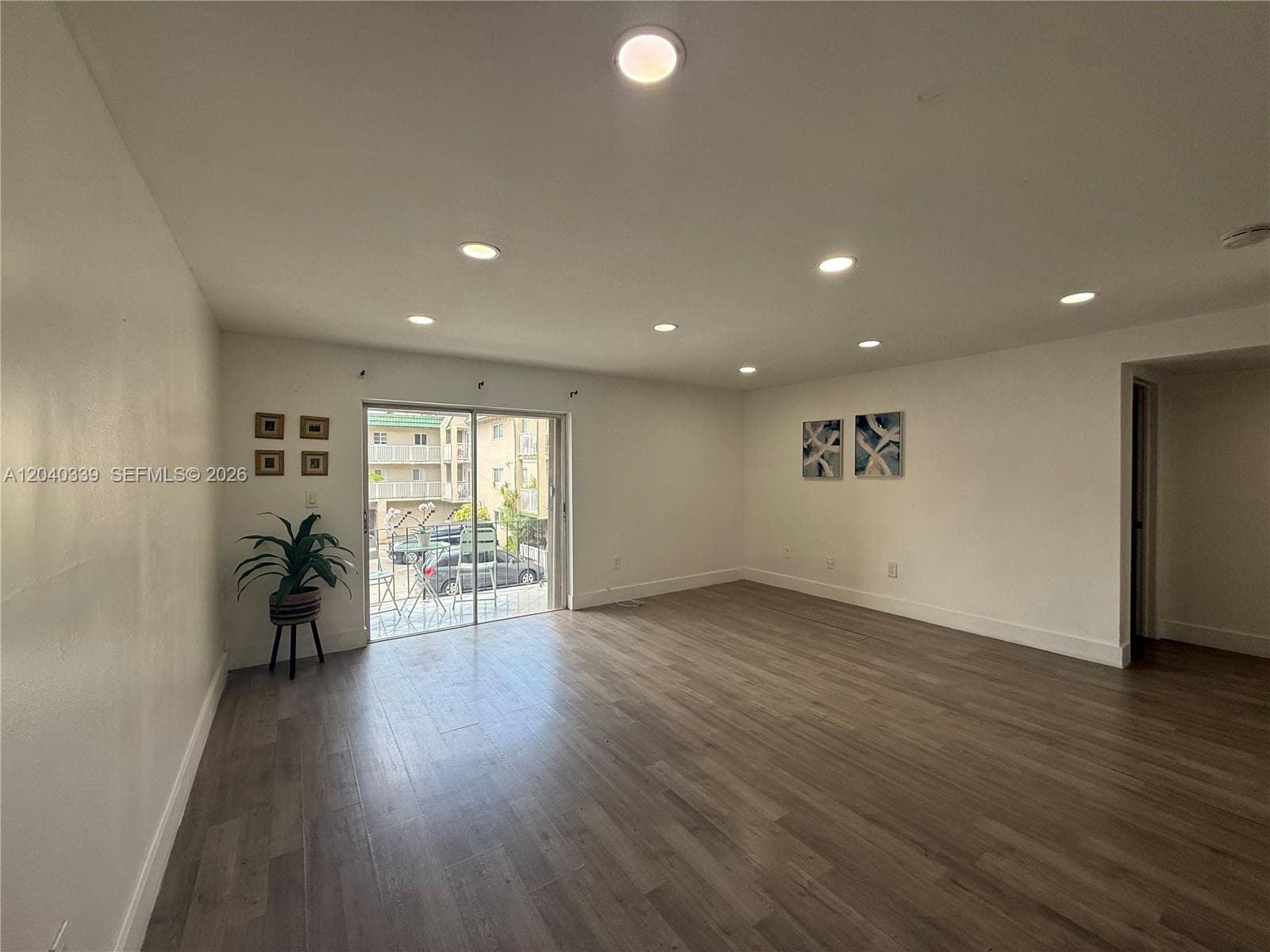 6780 W 2nd Ct # 212, Hialeah, FL 33012 — zdjęcie 5