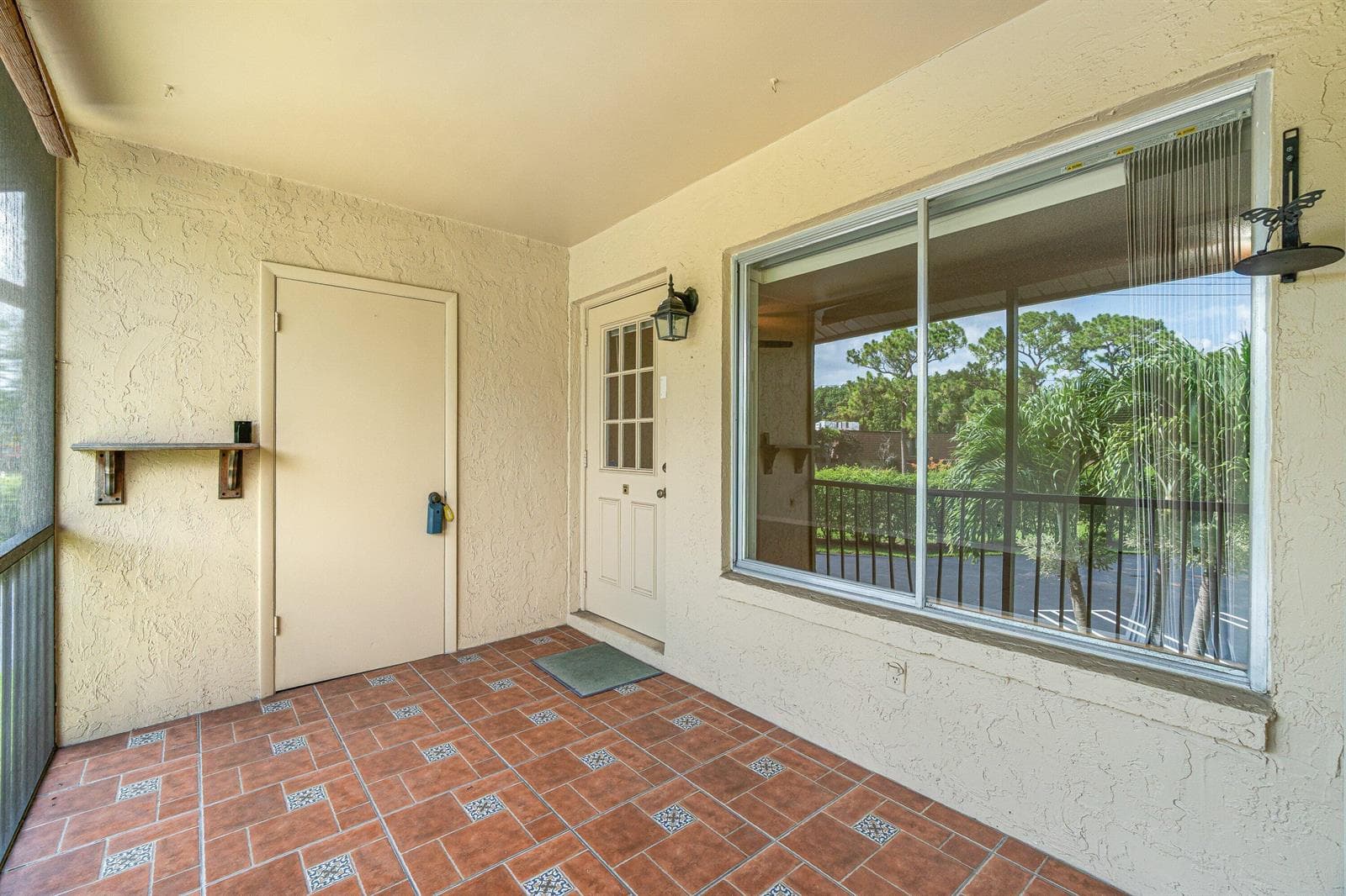 223 Pine Hov Circle # A-2, FL 33463 — zdjęcie 4