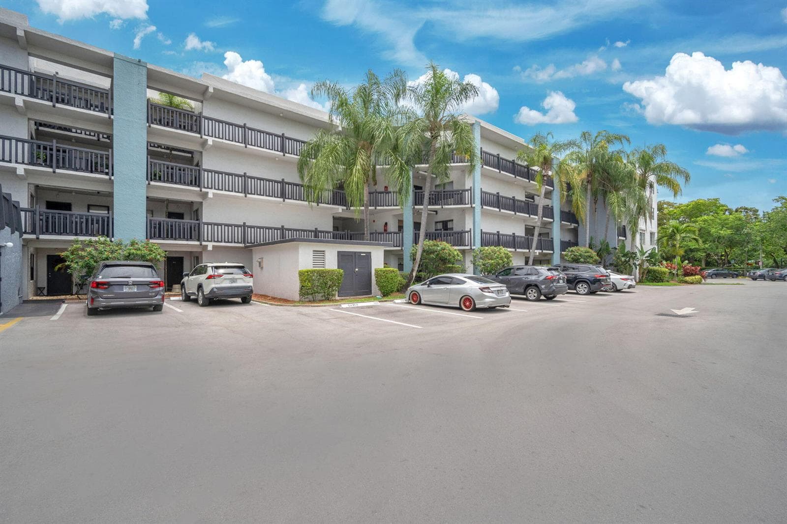 1021 Mockingbird Lane # 303, Plantation, FL 33324 — zdjęcie 2
