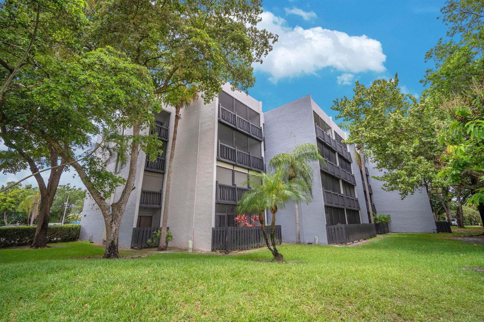 1021 Mockingbird Lane # 303, Plantation, FL 33324 — zdjęcie 5