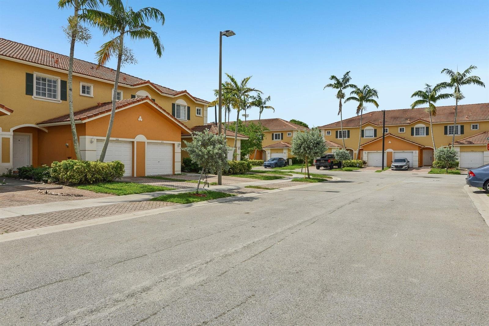 560 St Tropez Lane, Margate, FL 33068 — zdjęcie 4