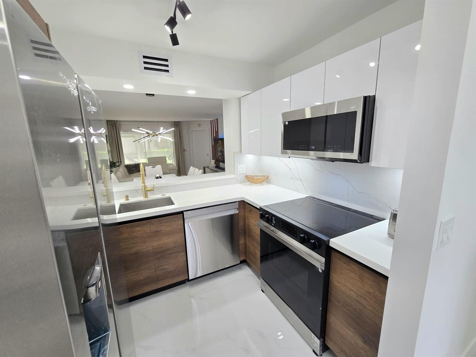 5577 Courtyard Drive, Margate, FL 33063 — zdjęcie 5
