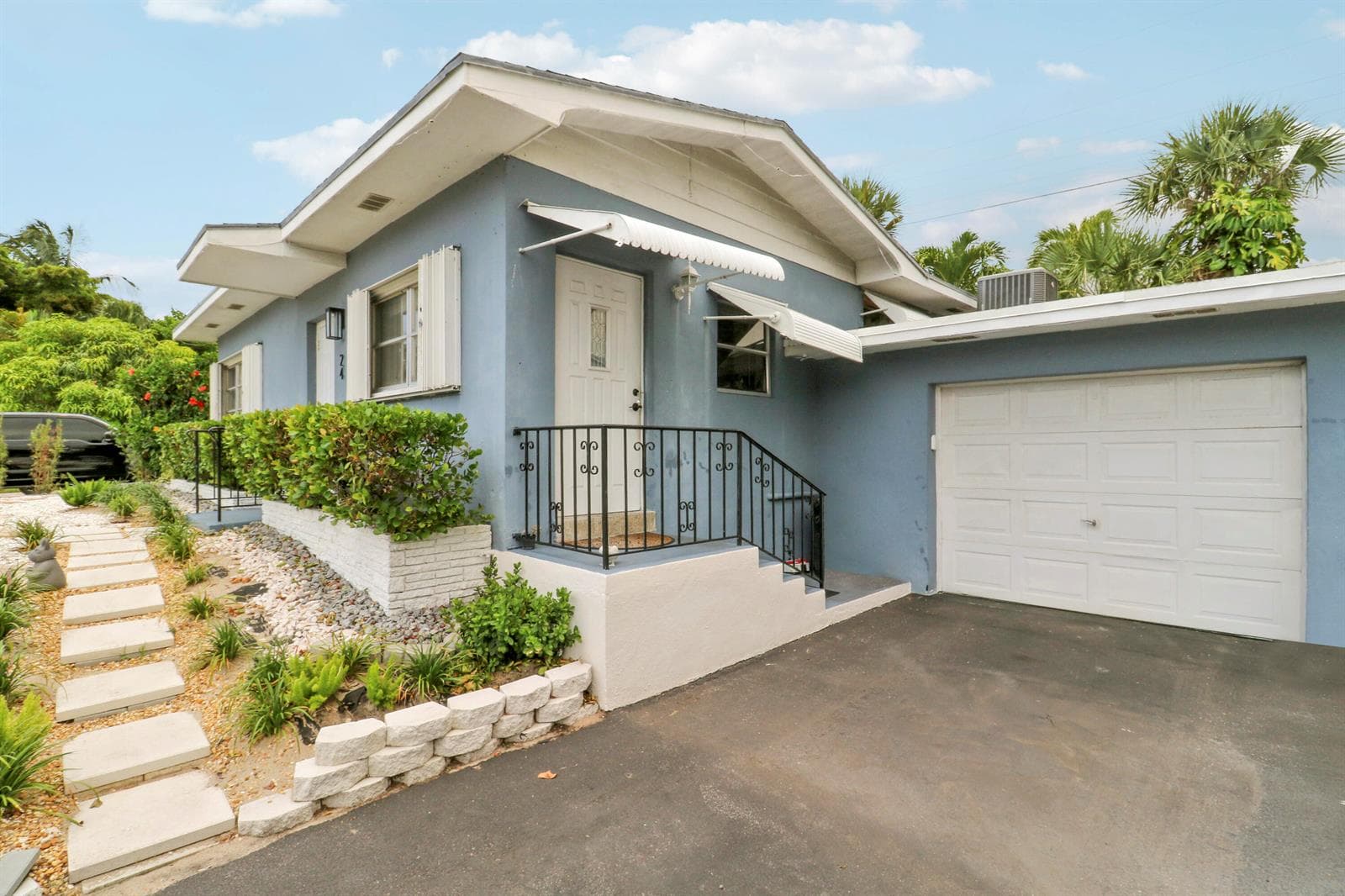 24 Douglas Drive, Ocean Ridge, FL 33435