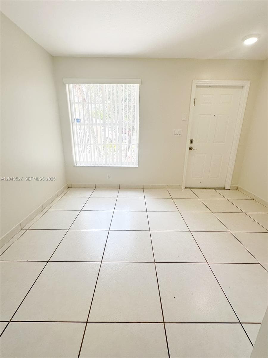 2150 NW 171st Ter, Pembroke Pines, FL 33028 — zdjęcie 3