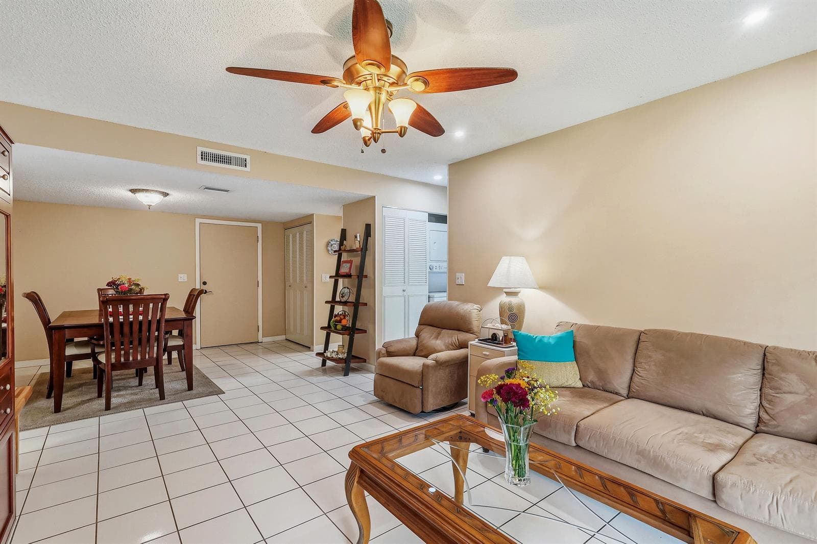 215 Lake Carol Drive, West Palm Beach, FL 33411 — zdjęcie 3