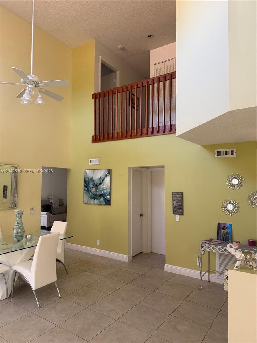 1335 Seagrape Cir, Weston, FL 33326 — zdjęcie 3