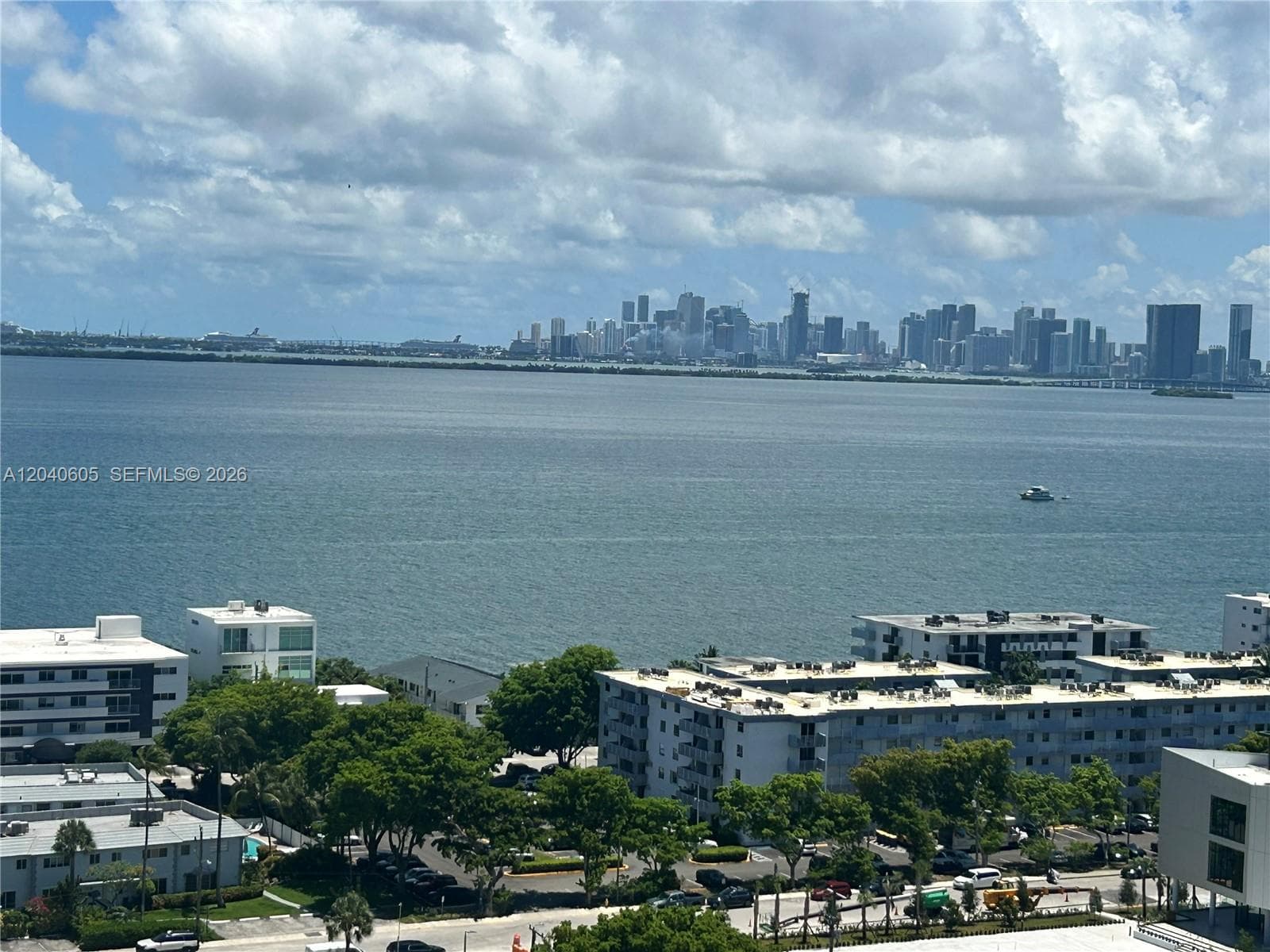 7601 E Treasure Dr # 2104, North Bay Village, FL 33141 — zdjęcie 3