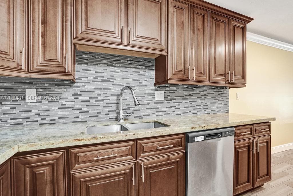 4114 NW 88th Ave # 102, Coral Springs, FL 33065 — zdjęcie 2