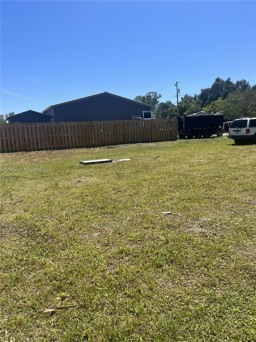 5754 SE Green Ln, Stuart, FL 34997