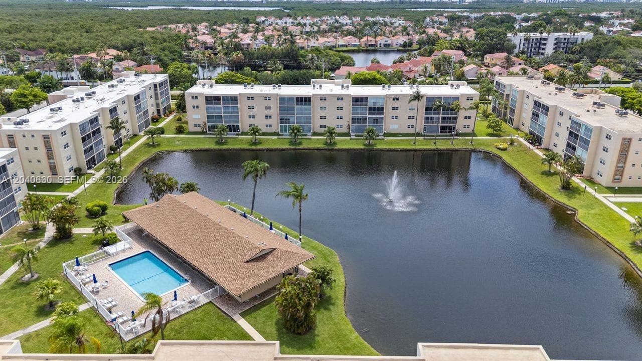 414 SE 10th St # 108, Dania Beach, FL 33004