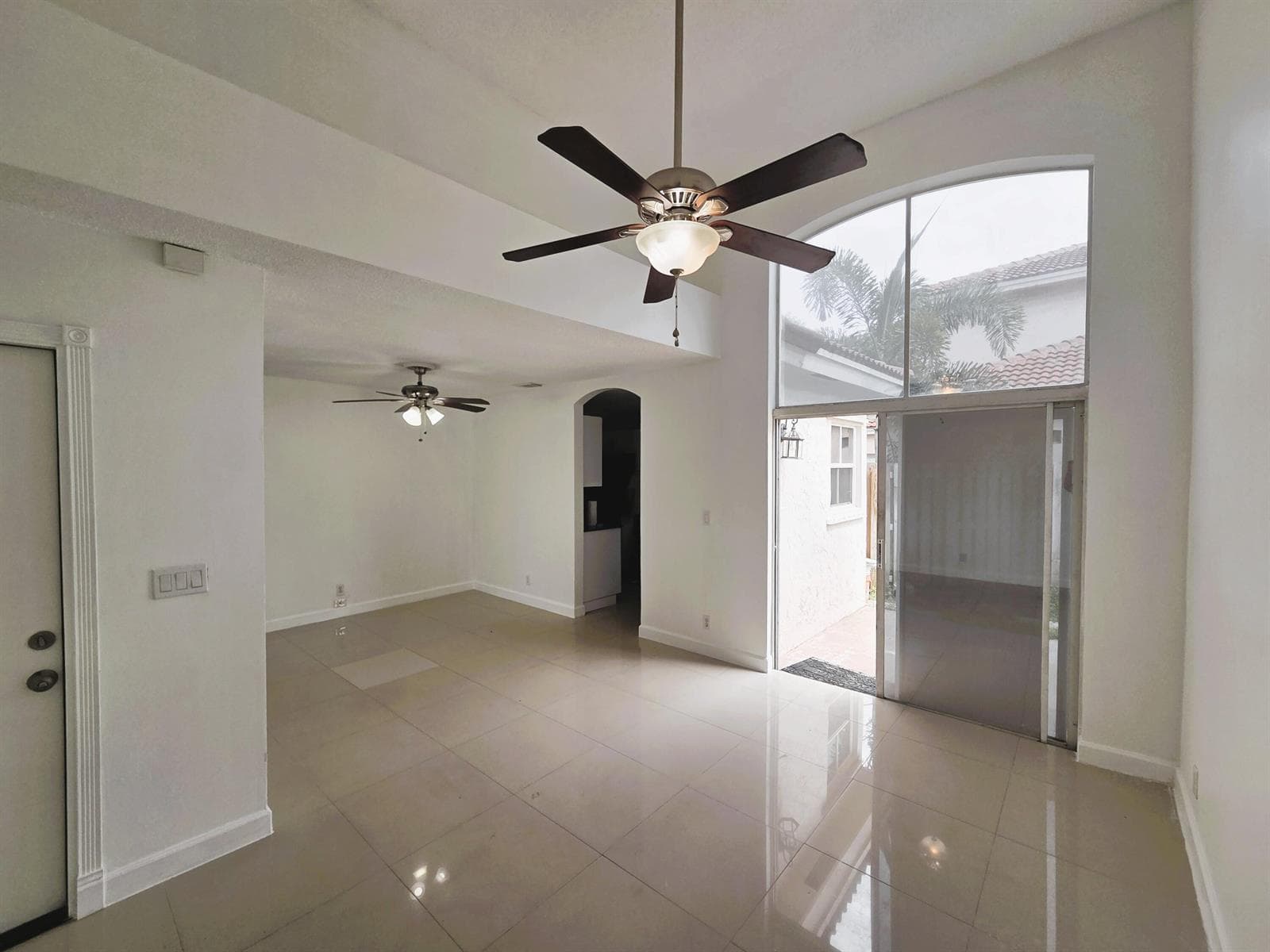 533 NW 47th Avenue, Coconut Creek, FL 33063 — zdjęcie 2