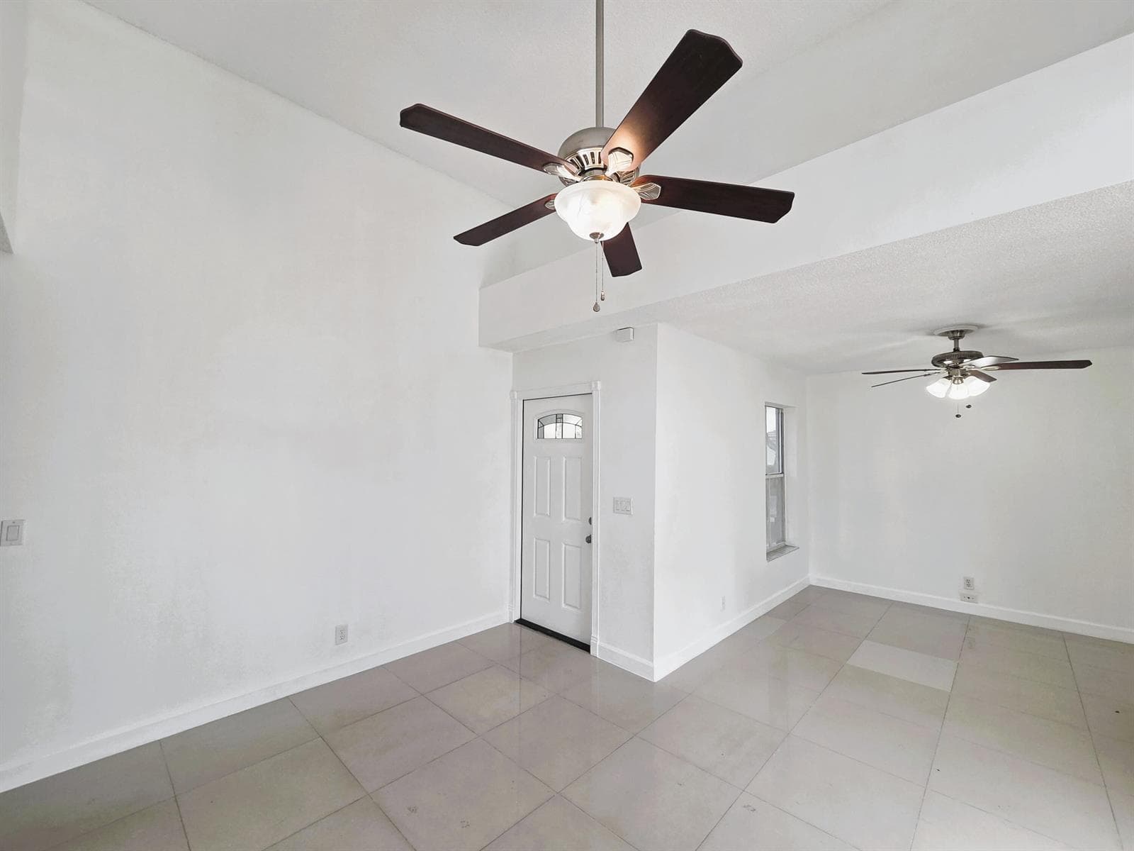 533 NW 47th Avenue, Coconut Creek, FL 33063 — zdjęcie 3