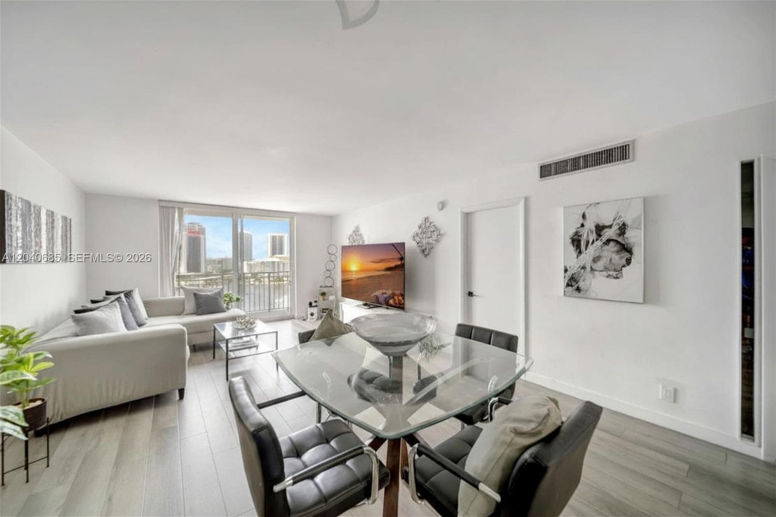 427 Golden Isles Dr # 16H, Hallandale Beach, FL 33009 — zdjęcie 5
