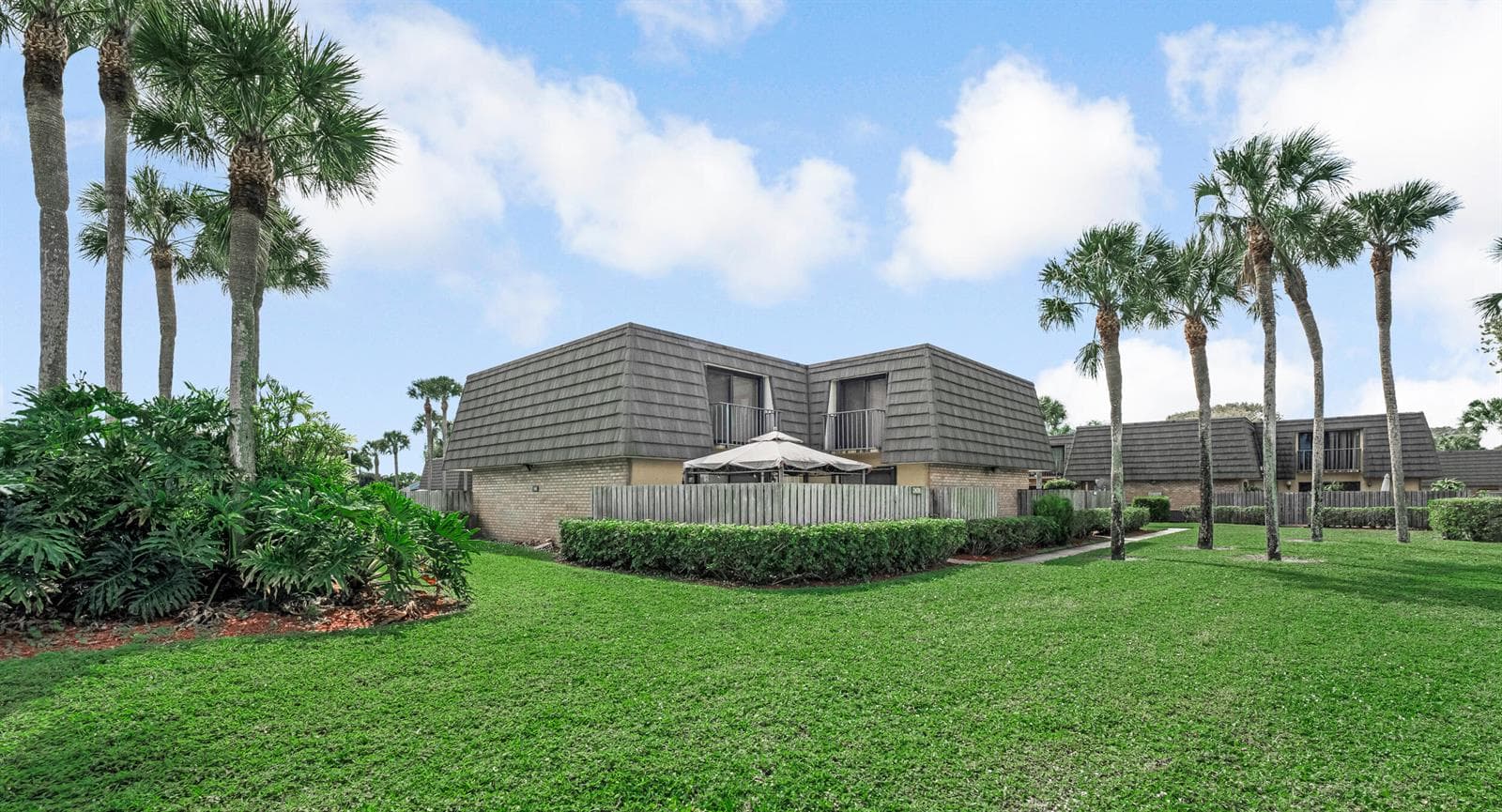 2439 24th Way # 2439, West Palm Beach, FL 33407 — zdjęcie 2
