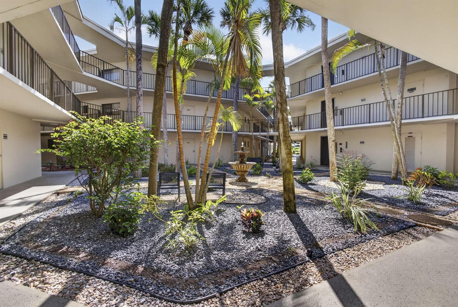 5340 Las Verdes Circle # 307, Delray Beach, FL 33484 — zdjęcie 2