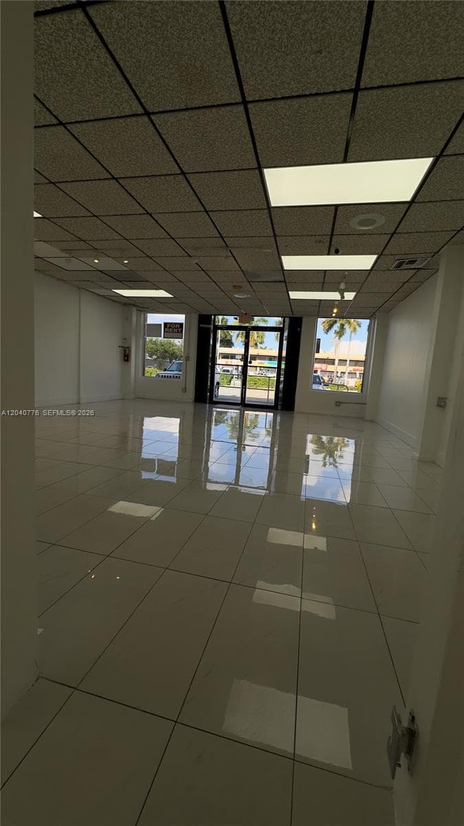 3960 W 16th Ave # 204, Hialeah, FL 33012 — zdjęcie 2