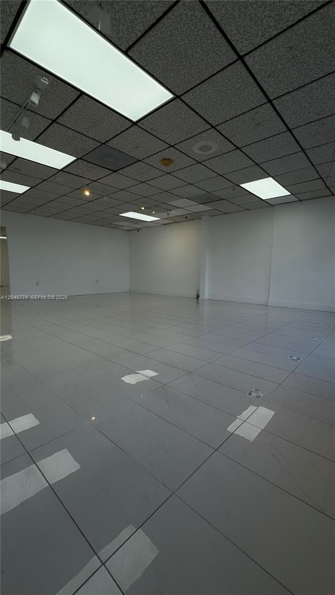 3960 W 16th Ave # 204, Hialeah, FL 33012 — zdjęcie 3
