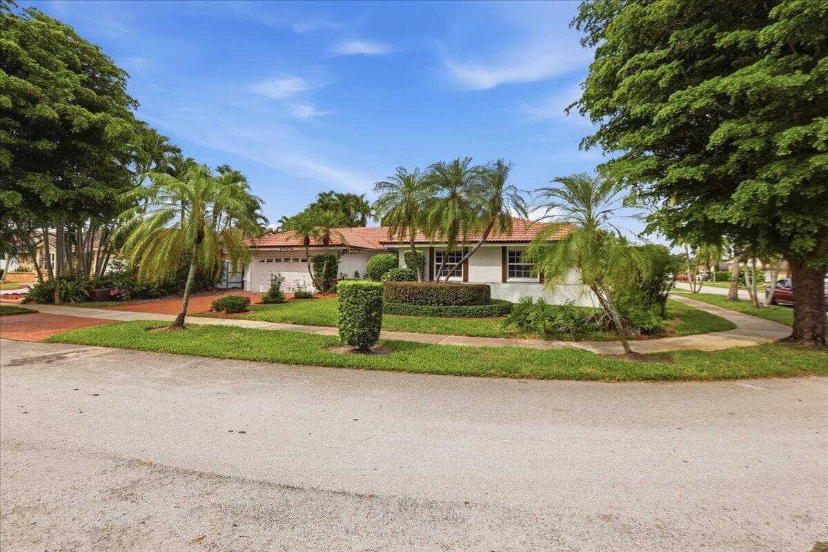 20009 NW 66th Place, Hialeah, FL 33015 — zdjęcie 3