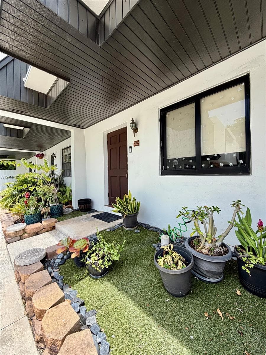 6667 Miller Dr # 15, South Miami, FL 33155 — zdjęcie 3
