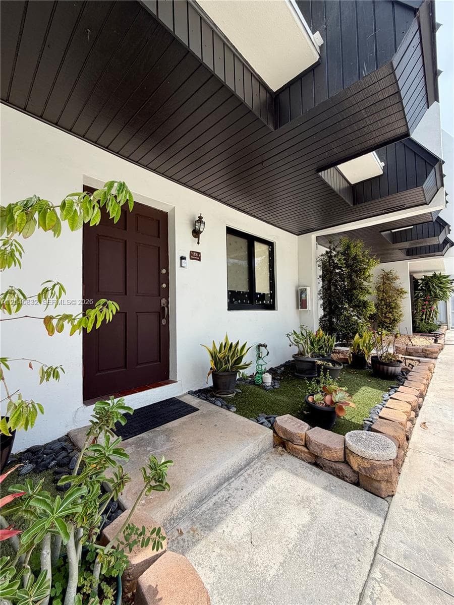 6667 Miller Dr # 15, South Miami, FL 33155 — zdjęcie 4