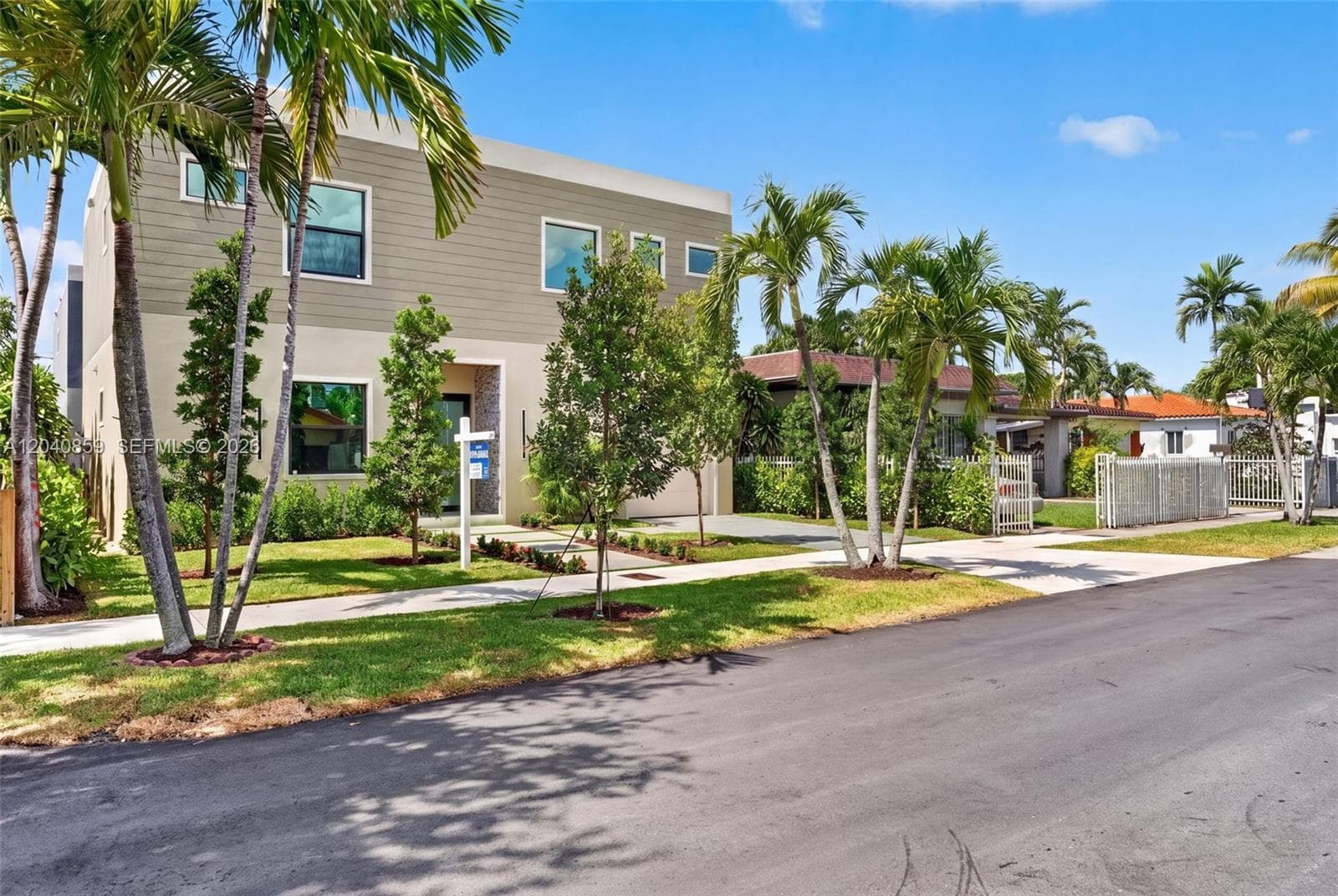 2240 SW 13th St, Miami, FL 33145 — zdjęcie 3