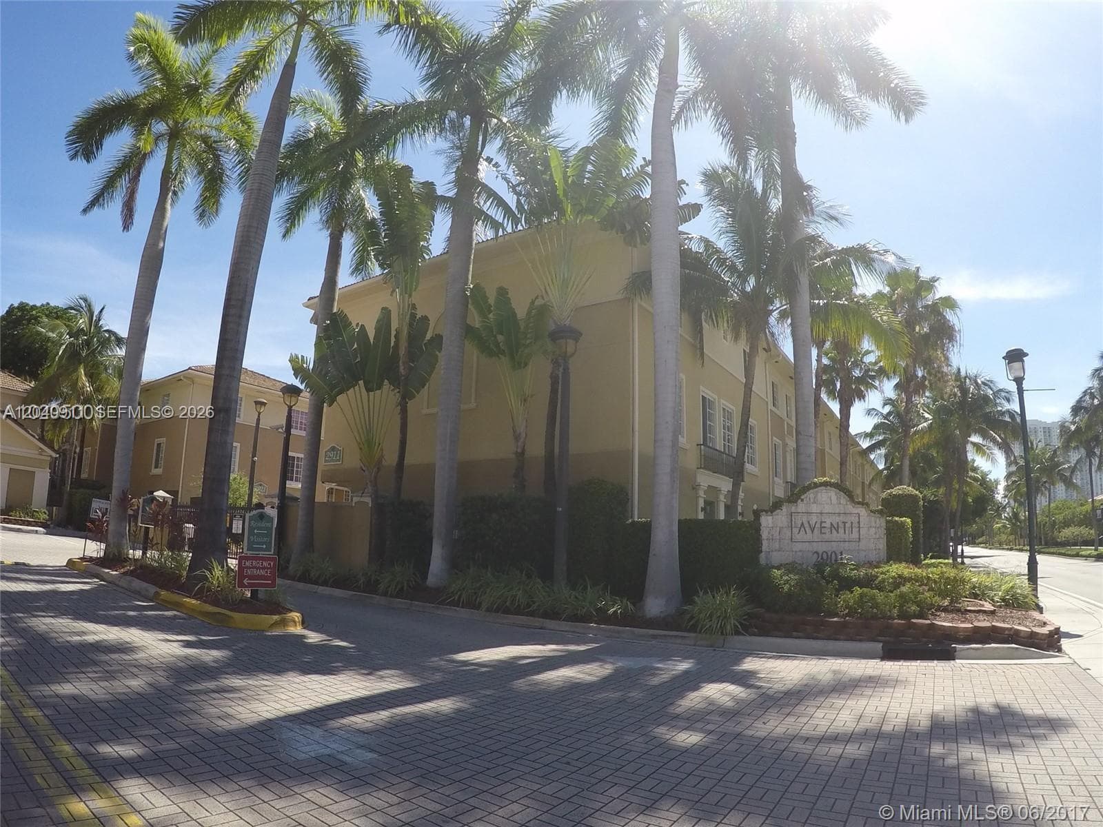 2921 NE 185th St # 1202, Aventura, FL 33180 — zdjęcie 2