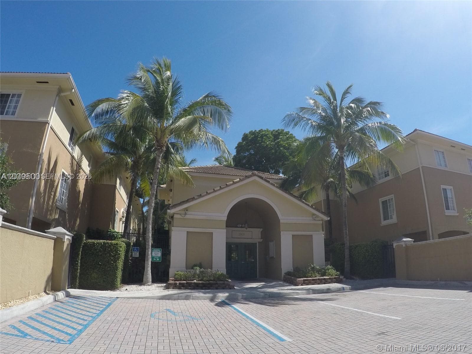 2921 NE 185th St # 1202, Aventura, FL 33180 — zdjęcie 3