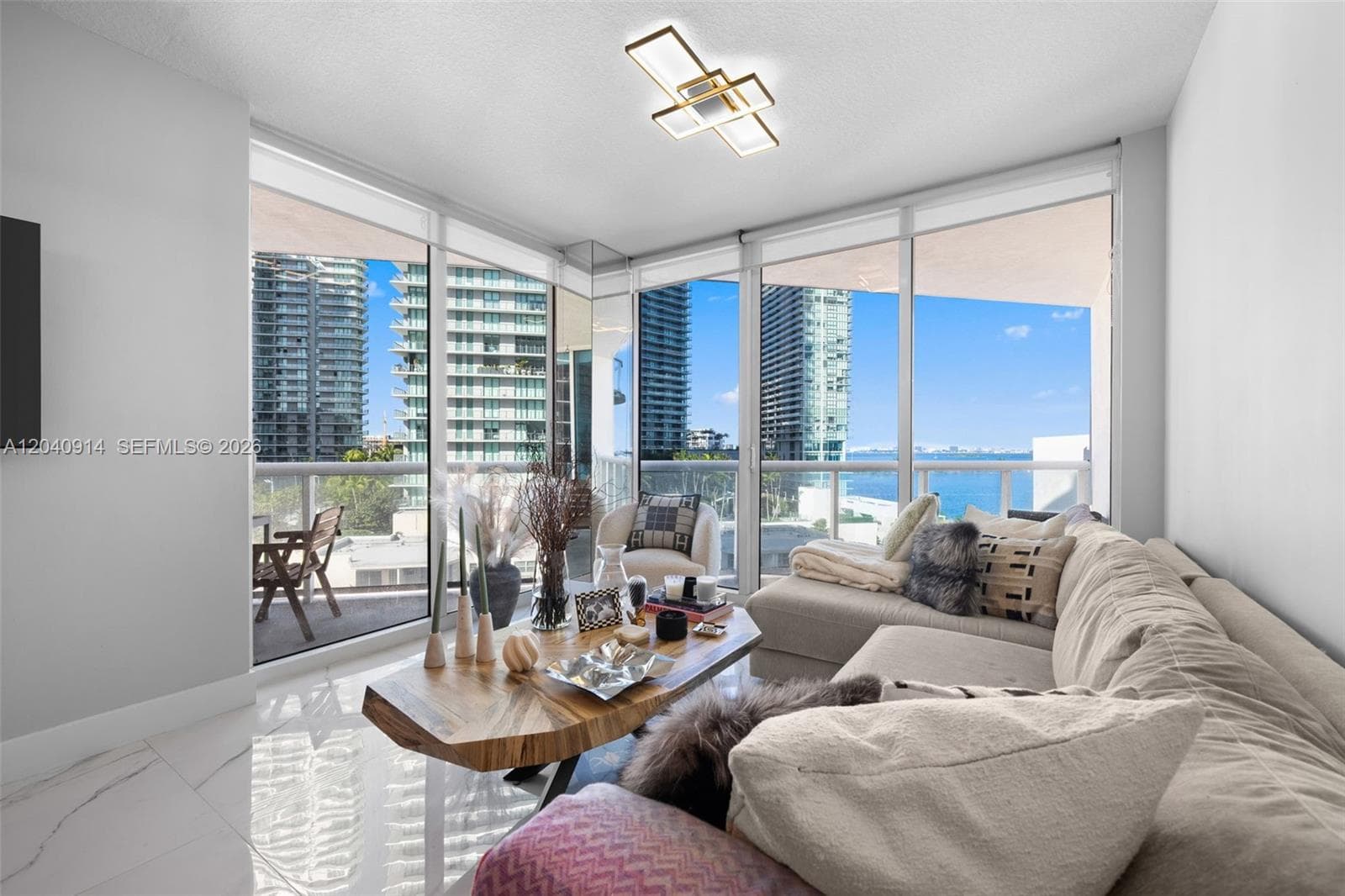 480 NE 30th St # 904, Miami, FL 33137 — zdjęcie 2