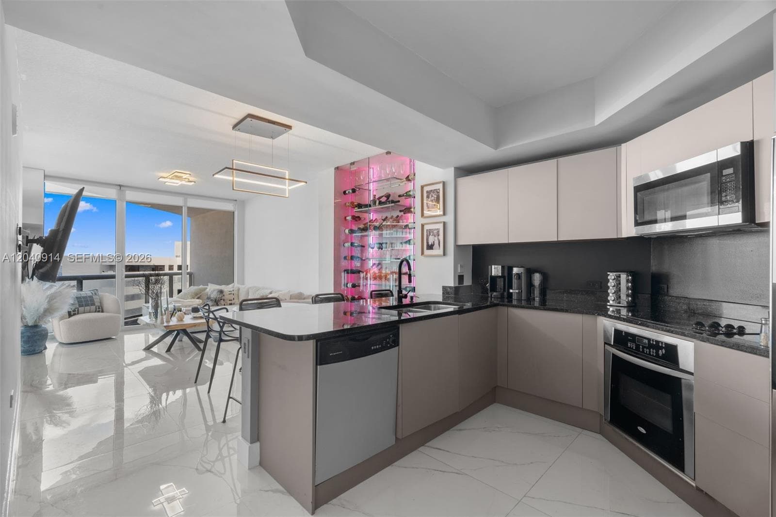 480 NE 30th St # 904, Miami, FL 33137 — zdjęcie 5