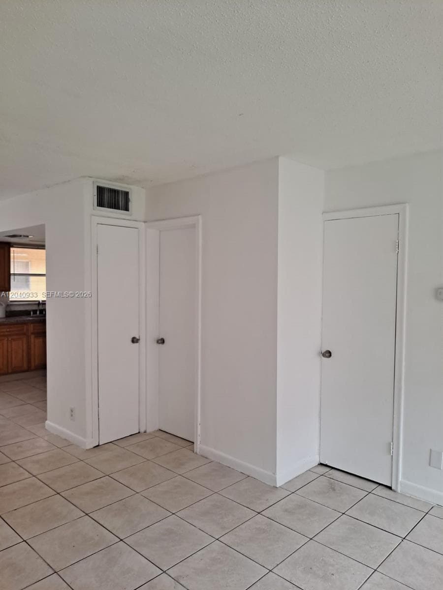 2560 NW 52nd Ave # C18, Lauderhill, FL 33313 — zdjęcie 3