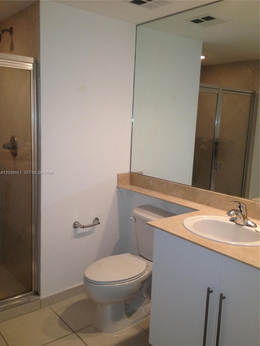 325 S Biscayne Blvd # 1414, Miami, FL 33131 — zdjęcie 2