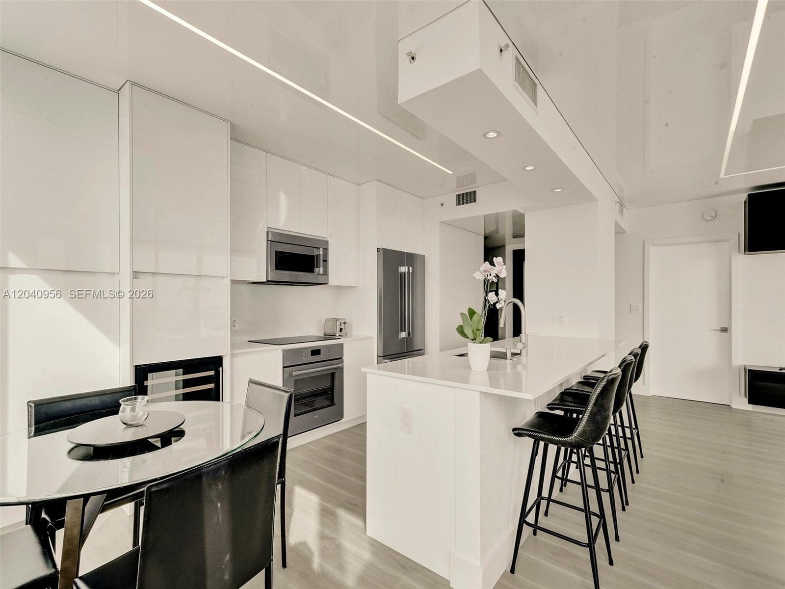 6365 Collins Ave # 2407, Miami Beach, FL 33141 — zdjęcie 2
