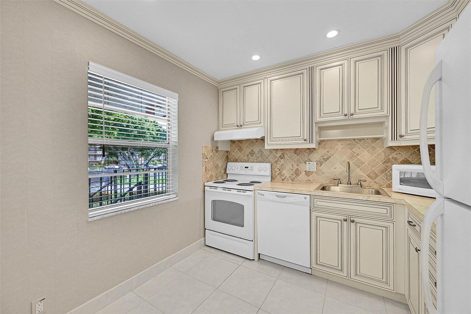 23 Abbey Lane # 202, Delray Beach, FL 33446 — zdjęcie 4