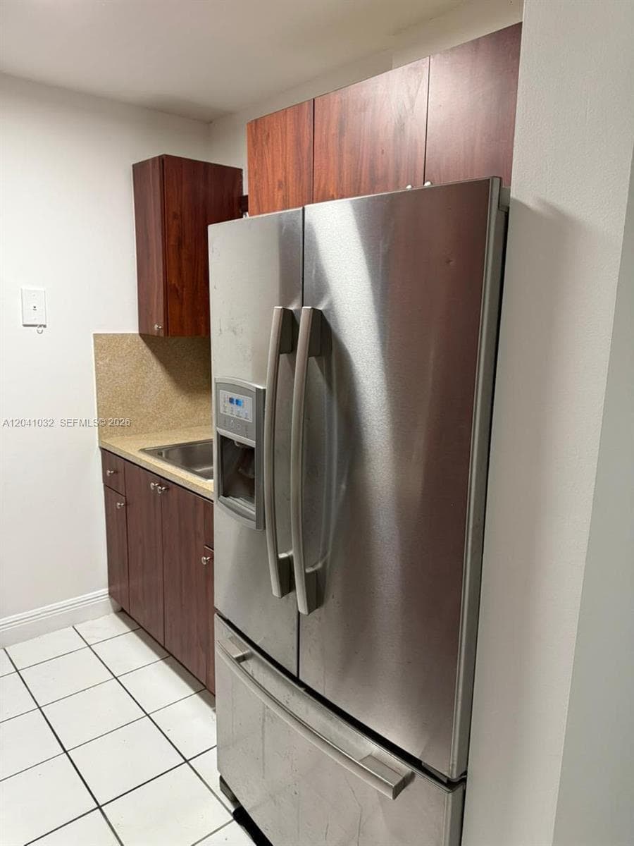 600 NW 32nd Pl # 303, Miami, FL 33125 — zdjęcie 2