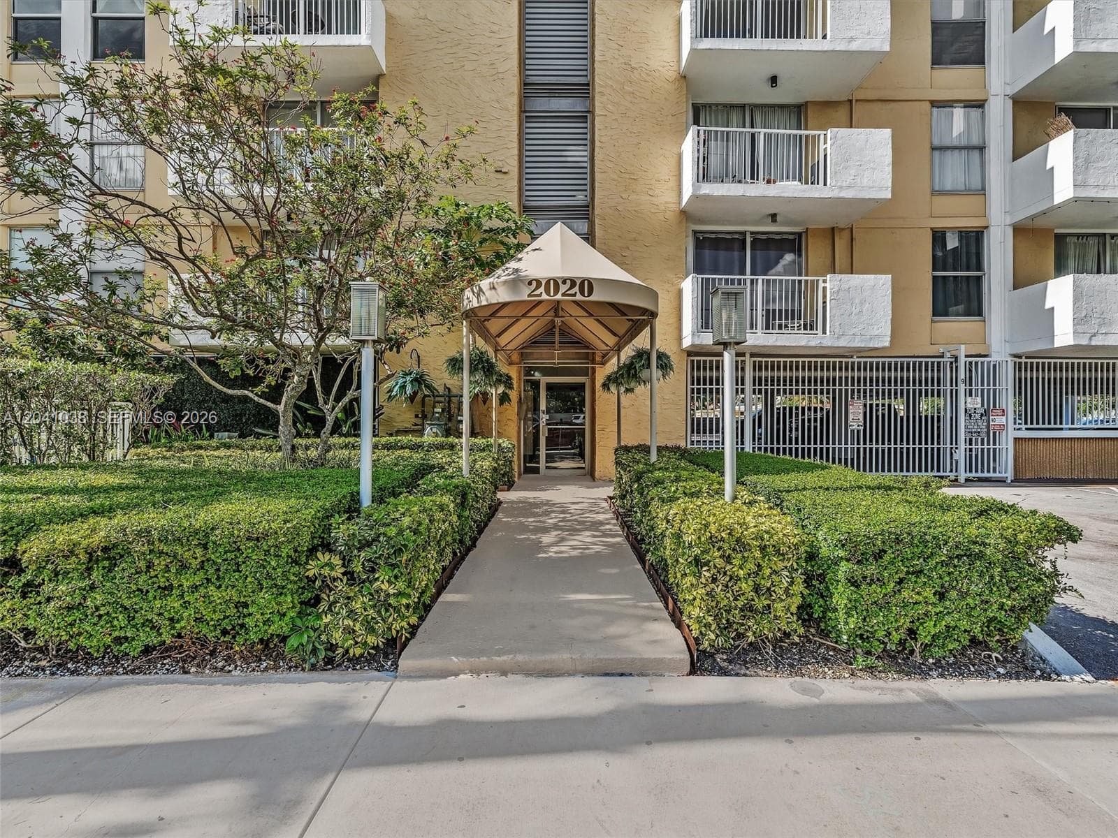 2020 NE 135th St # 601, North Miami, FL 33181 — zdjęcie 4